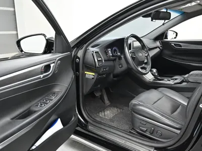Hyundai Grandeur 2017, 97063 км, за 9641.7 USD - фото 11