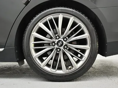 Hyundai Grandeur 2017, 97063 км, за 9641.7 USD - фото 16