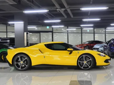 Ferrari 296 2022, 11200 км, за 204823.23 USD
