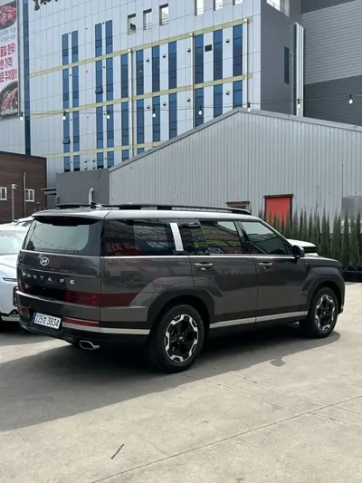 Hyundai Santafe 2025, 5241 км, за 19278.13 USD