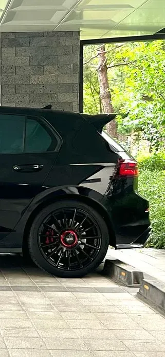 Volkswagen Golf 2022, 54000 км, за 20491.82 USD - фото 9