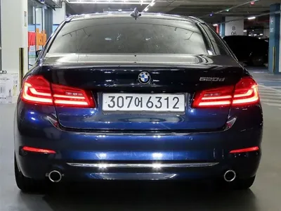 BMW 5-Series 2020, 93000 км, за 16345.02 USD