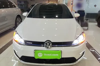 Volkswagen Golf Pure Electric 2020, 76900 км, за 9106 USD