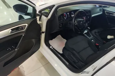 Volkswagen Golf Pure Electric 2020, 76900 км, за 9106 USD - фото 23