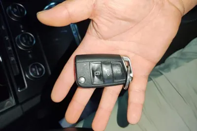 Volkswagen Golf Pure Electric 2020, 76900 км, за 9106 USD - фото 28