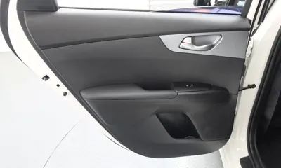 Kia K3 2022, 38279 км, за 10336.08 USD - фото 25