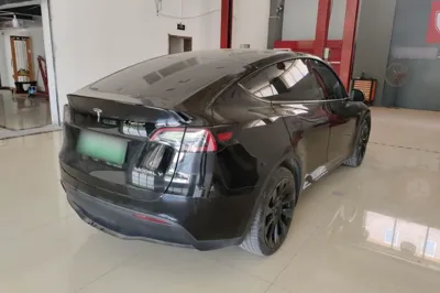 Tesla Model Y 2021, 47200 км, за 24731 USD