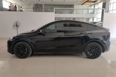 Tesla Model Y 2021, 47200 км, за 24731 USD