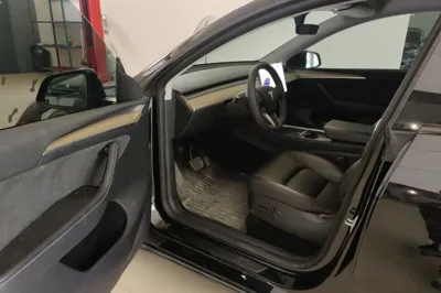 Tesla Model Y 2021, 47200 км, за 24731 USD - фото 18