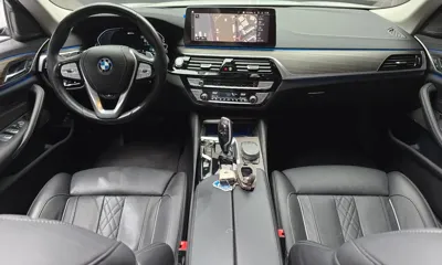 BMW 5-Series 2022, 80229 км, за 23565.71 USD - фото 7