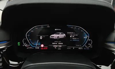 BMW 5-Series 2022, 80229 км, за 23565.71 USD - фото 8