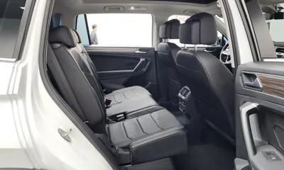 Volkswagen Tiguan 2022, 46761 км, за 17839.44 USD - фото 12