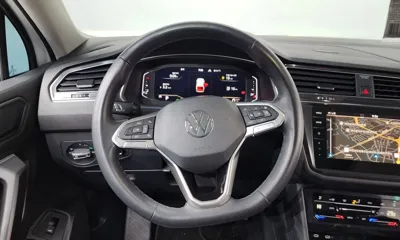 Volkswagen Tiguan 2022, 46761 км, за 17839.44 USD - фото 13