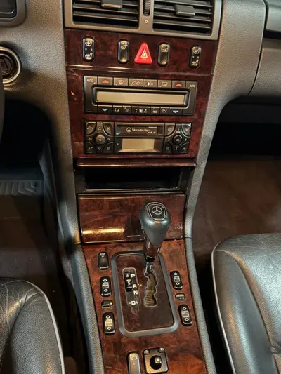 Mercedes-Benz E-Class 2001, 88347 км, за 6610.26 USD