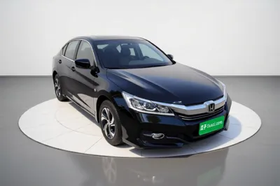 Honda Accord 2016, 67000 км, за 12247 USD