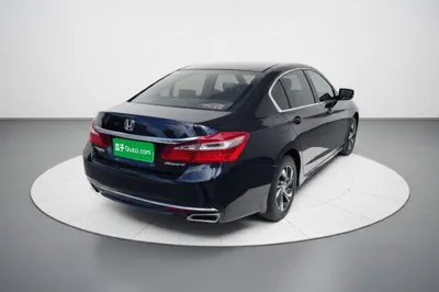 Honda Accord 2016, 67000 км, за 12247 USD - фото 6