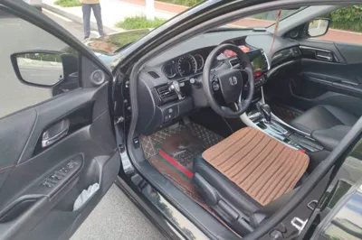 Honda Accord 2016, 67000 км, за 12247 USD - фото 19