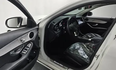 Mercedes-Benz C-Class 2016, 52115 км, за 10174.61 USD - фото 10