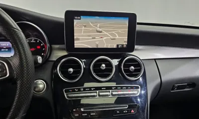 Mercedes-Benz C-Class 2016, 52115 км, за 10174.61 USD - фото 12