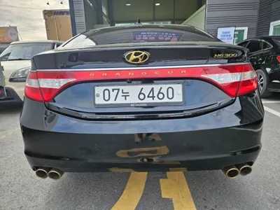 Hyundai Grandeur 2016, 196726 км, за 3250.82 USD