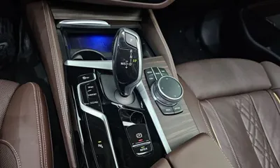 BMW 5-Series 2021, 38806 км, за 22297.33 USD - фото 9