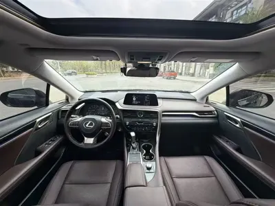 Lexus RX 2022, 60000 км, за 39016.3 USD