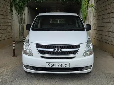 Hyundai Starex 2014, 258048 км, за 3041.48 USD