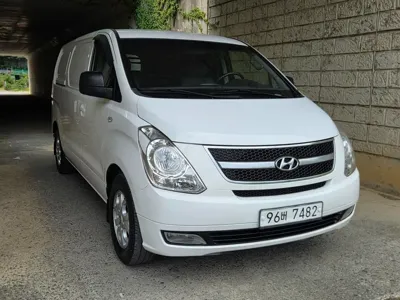 Hyundai Starex 2014, 258048 км, за 3041.48 USD