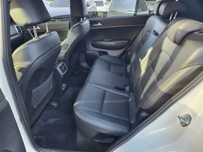 Kia Sportage 2021, 48592 км, за 11246.18 USD - фото 11