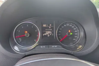 Volkswagen Polo 2016, 34900 км, за 6197 USD - фото 11