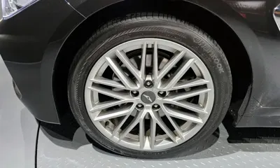 Genesis G70 2019, 113969 км, за 12348.92 USD