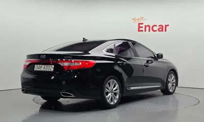 Hyundai Grandeur 2011, 180259 км, за 1642.14 USD