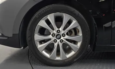 Hyundai Grandeur 2011, 180259 км, за 1642.14 USD