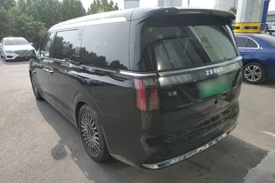 Zeekr 009 2024, 14900 км, за 58256 USD