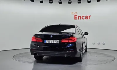 BMW 5-Series 2019, 53053 км, за 21482.05 USD