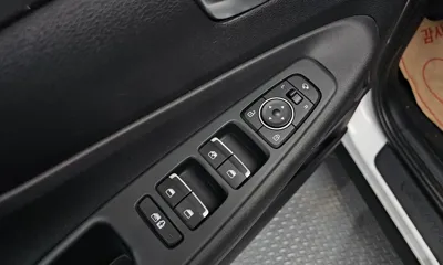 Hyundai Santafe 2022, 79830 км, за 15229.09 USD - фото 12