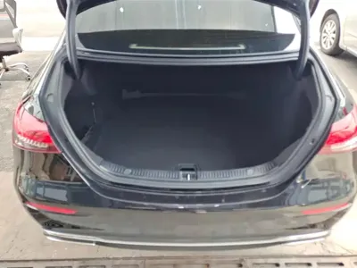 Mercedes-Benz E-Class 2022, 67800 км, за 31635.64 USD