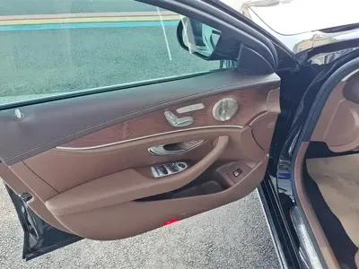 Mercedes-Benz E-Class 2022, 67800 км, за 31635.64 USD - фото 7