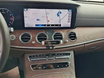 Mercedes-Benz E-Class 2022, 67800 км, за 31635.64 USD - фото 13