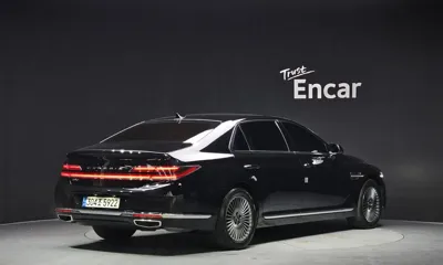 Genesis G90 2022, 56823 км, за 23565.71 USD
