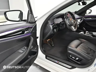 BMW 5-Series 2022, 64051 км, за 27483.42 USD - фото 11