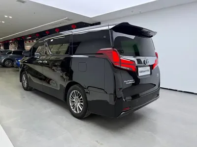 Toyota Alphard 2021, 122000 км, за 73229.24 USD