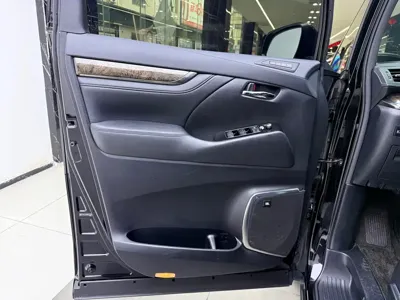 Toyota Alphard 2021, 122000 км, за 72923.08 USD - фото 9