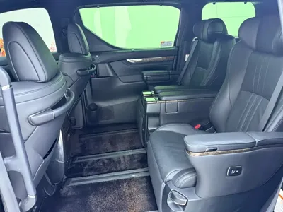 Toyota Alphard 2021, 122000 км, за 72923.08 USD - фото 14