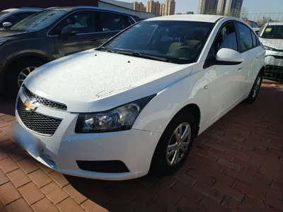 Chevrolet Cruze · 2013 год