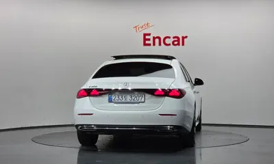 Mercedes-Benz E-Class 2025, 13852 км, за 37703.95 USD