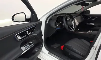 Mercedes-Benz E-Class 2025, 13852 км, за 37703.95 USD - фото 10