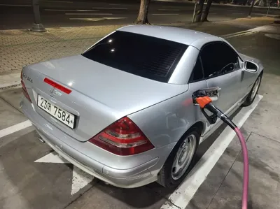 Mercedes-Benz SLK-Class 2003, 176823 км, за 5860.52 USD