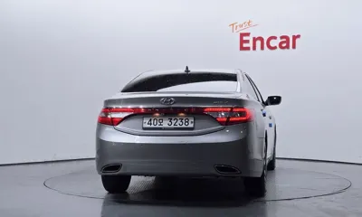 Hyundai Grandeur 2011, 98615 км, за 2612.58 USD