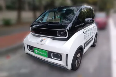 Baojun E300 · 2020 год
